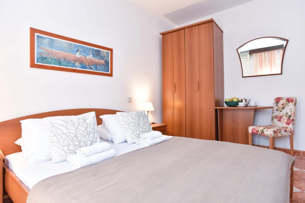 Apartments Adok Budva Bagian luar foto