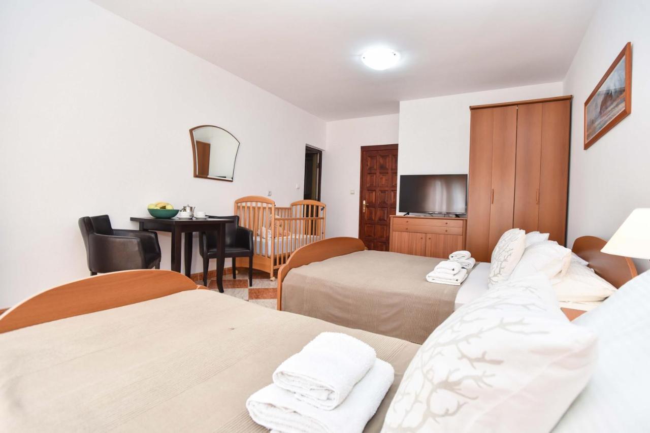 Apartments Adok Budva Bagian luar foto