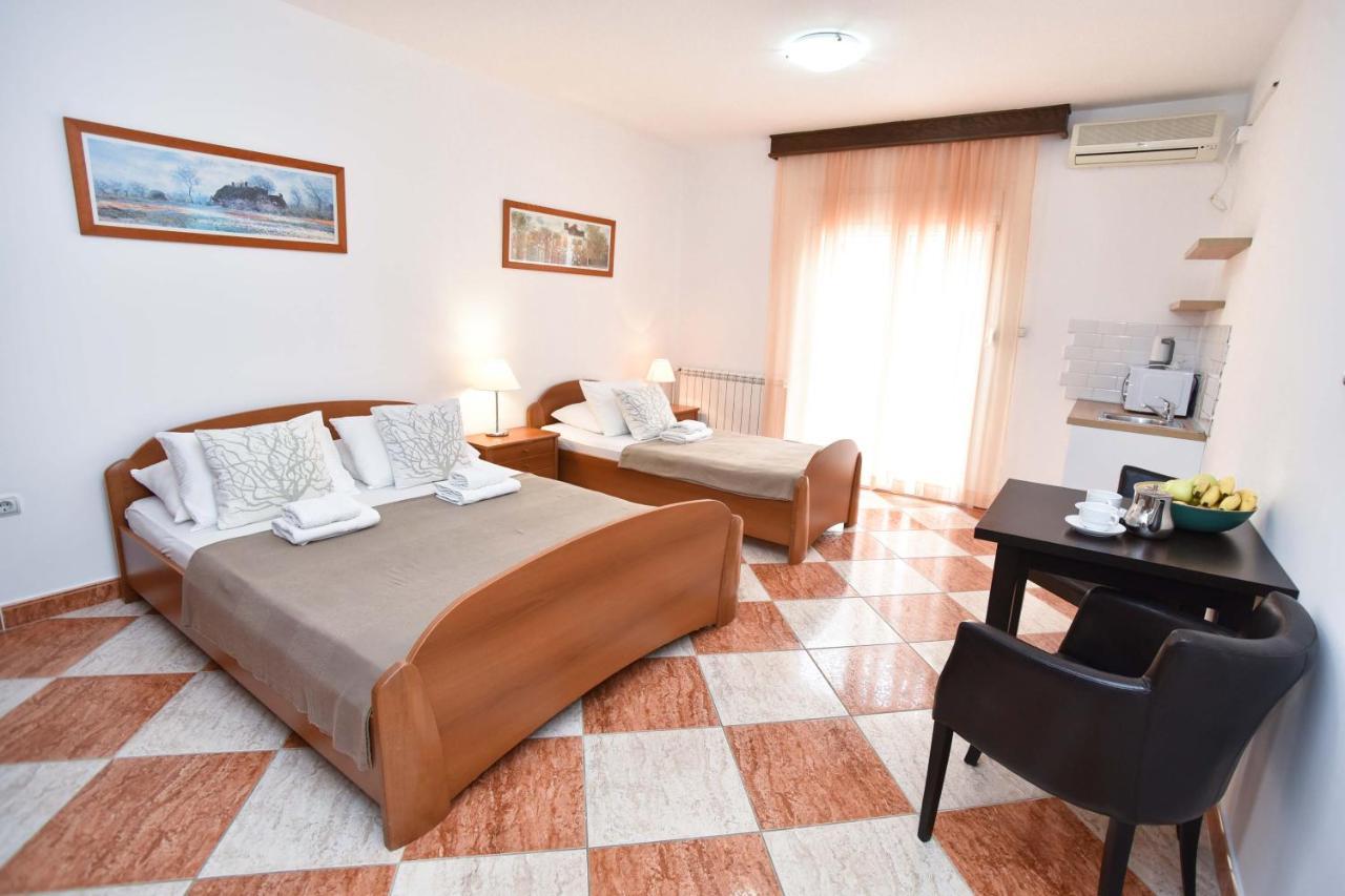 Apartments Adok Budva Bagian luar foto