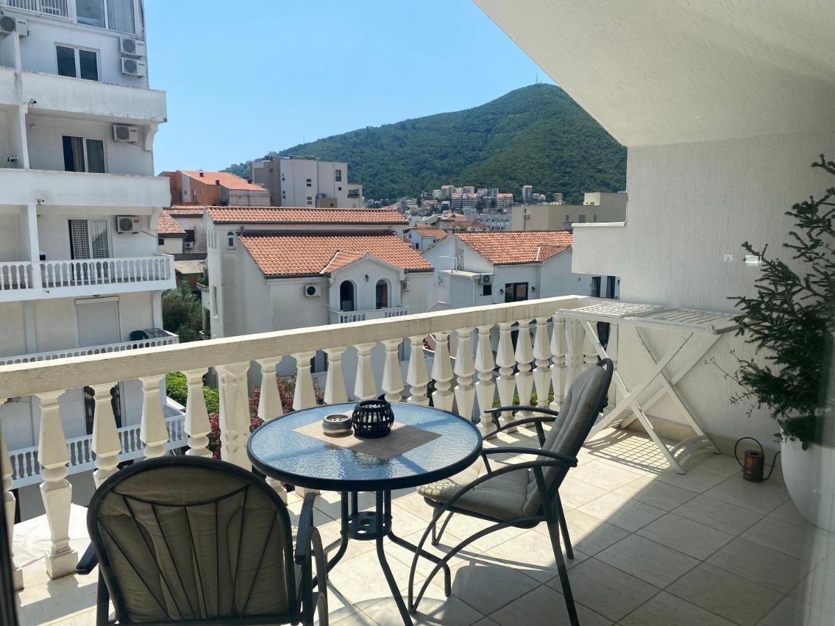 Apartments Adok Budva Bagian luar foto
