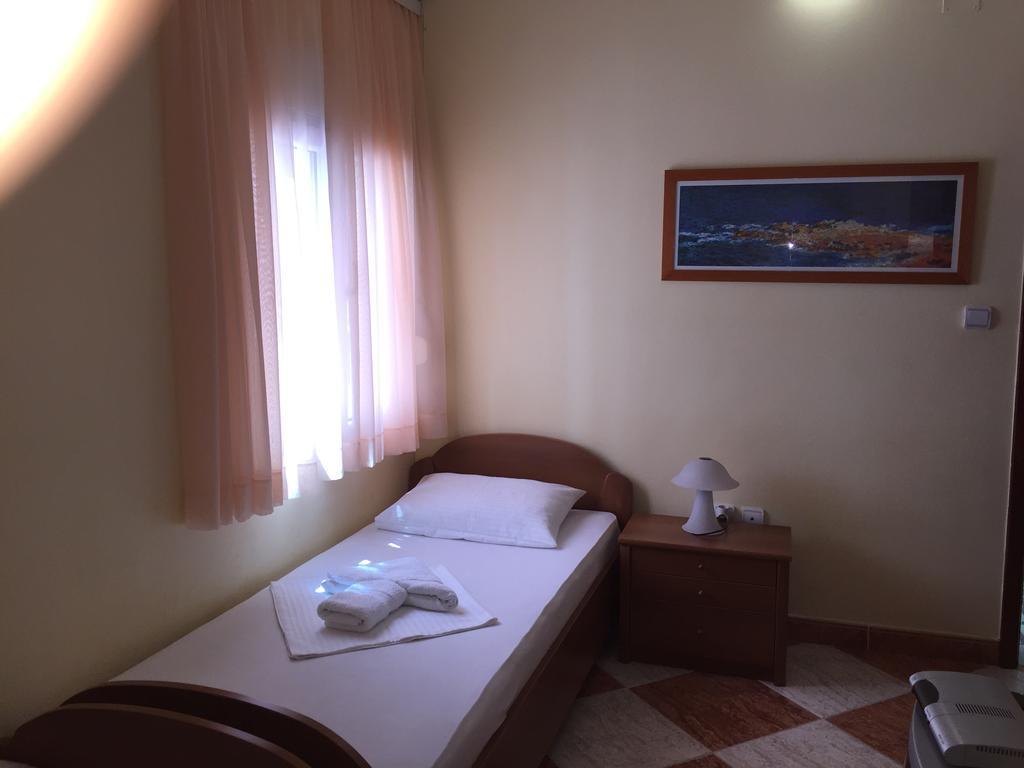 Apartments Adok Budva Bagian luar foto